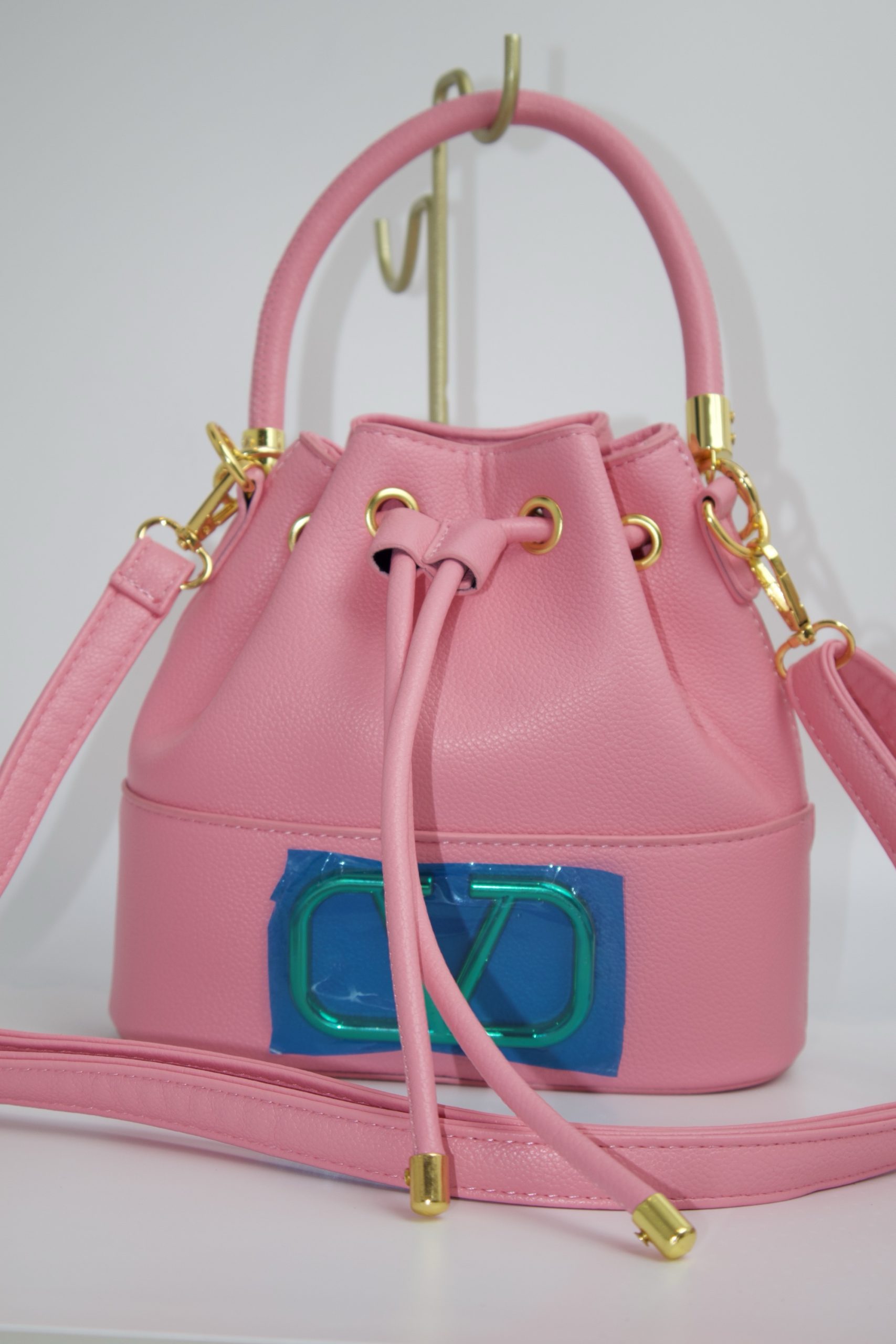 Valentino Garavani Pink Mini Vlogo
Signature Bucket Bag
