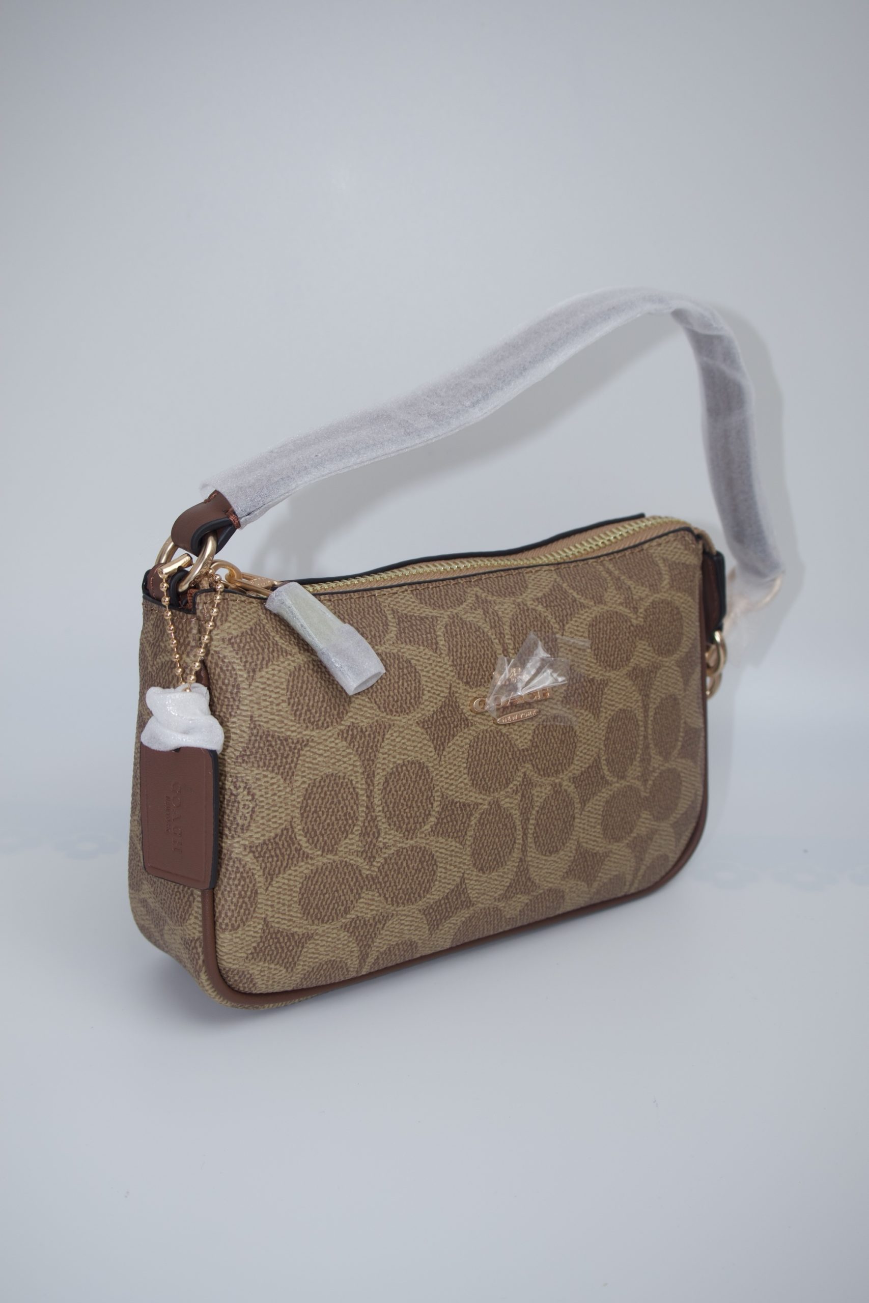 Coach Teri 19 Shoulder Bag - Image 3
