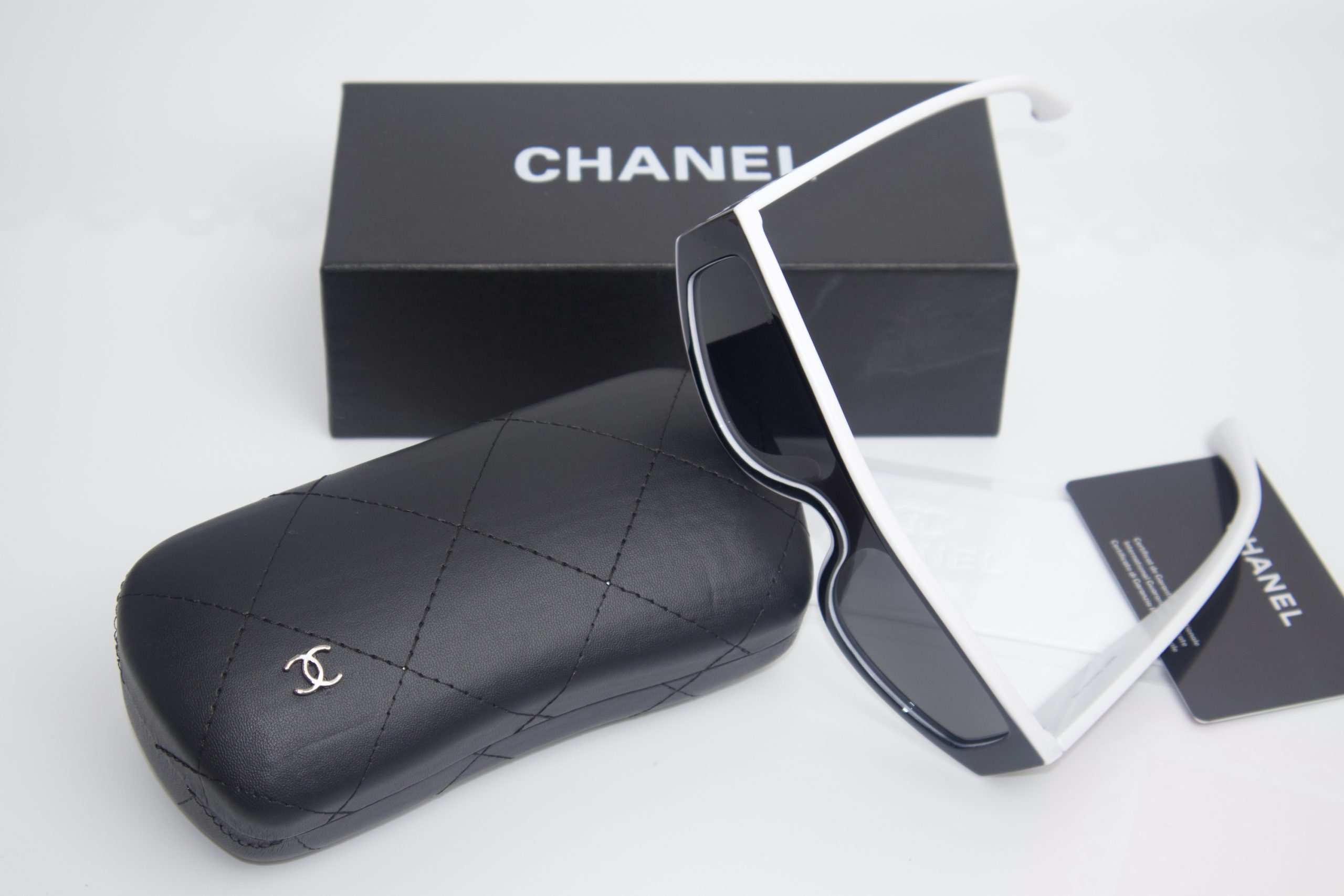 Chanel rectangle sunglasses - Image 3