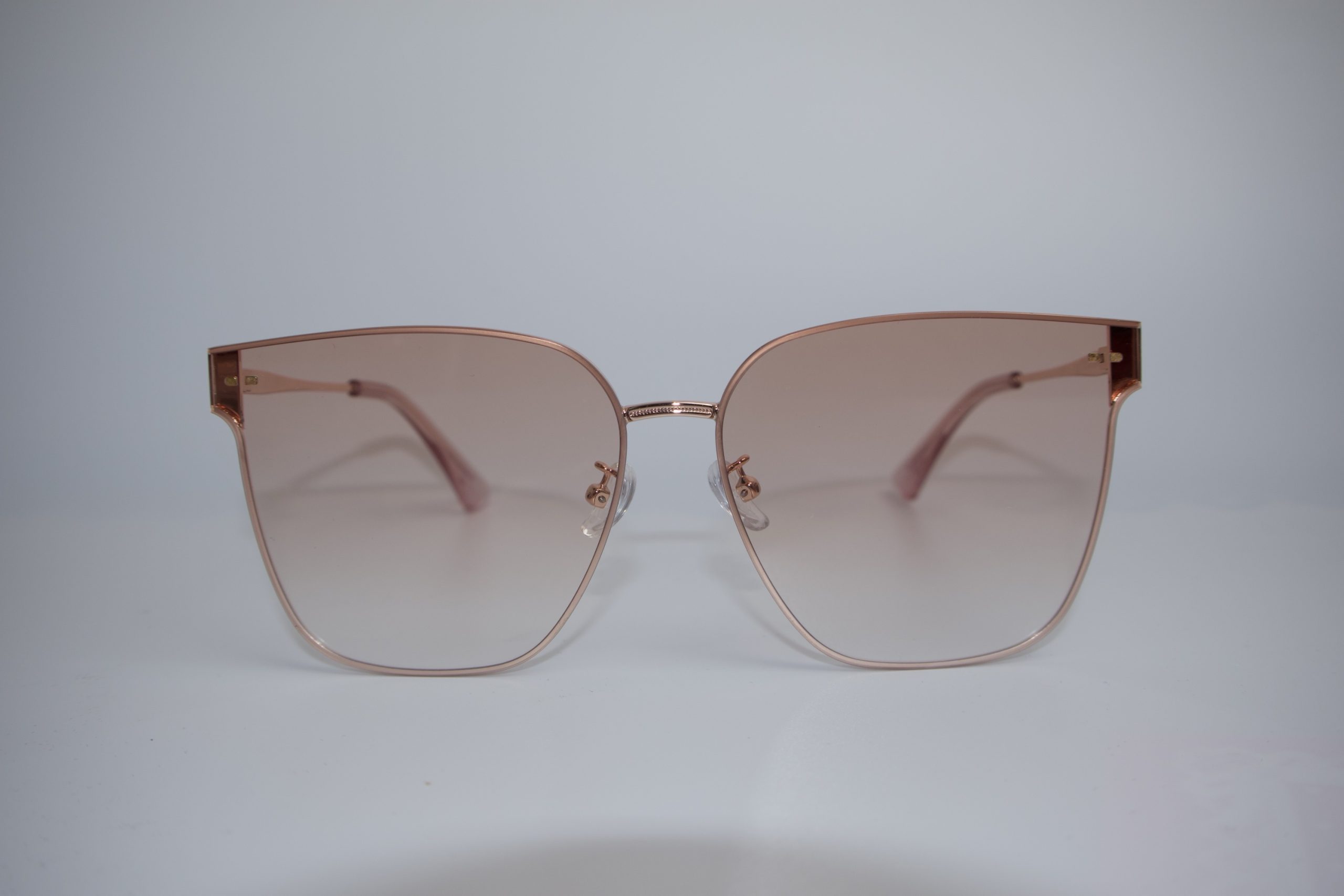 Daniel Wellington sunglasses in rose gold - Image 3