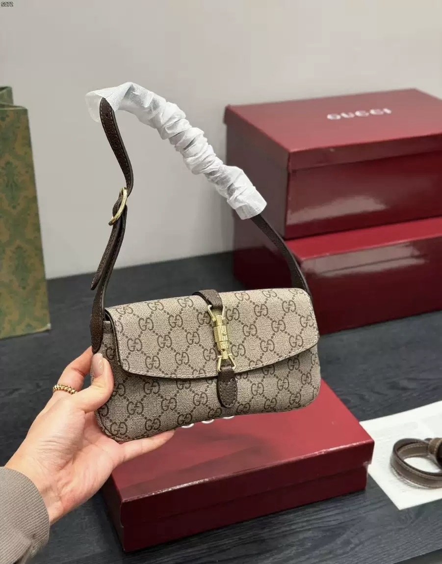 Gucci Jackie small shoulder bag