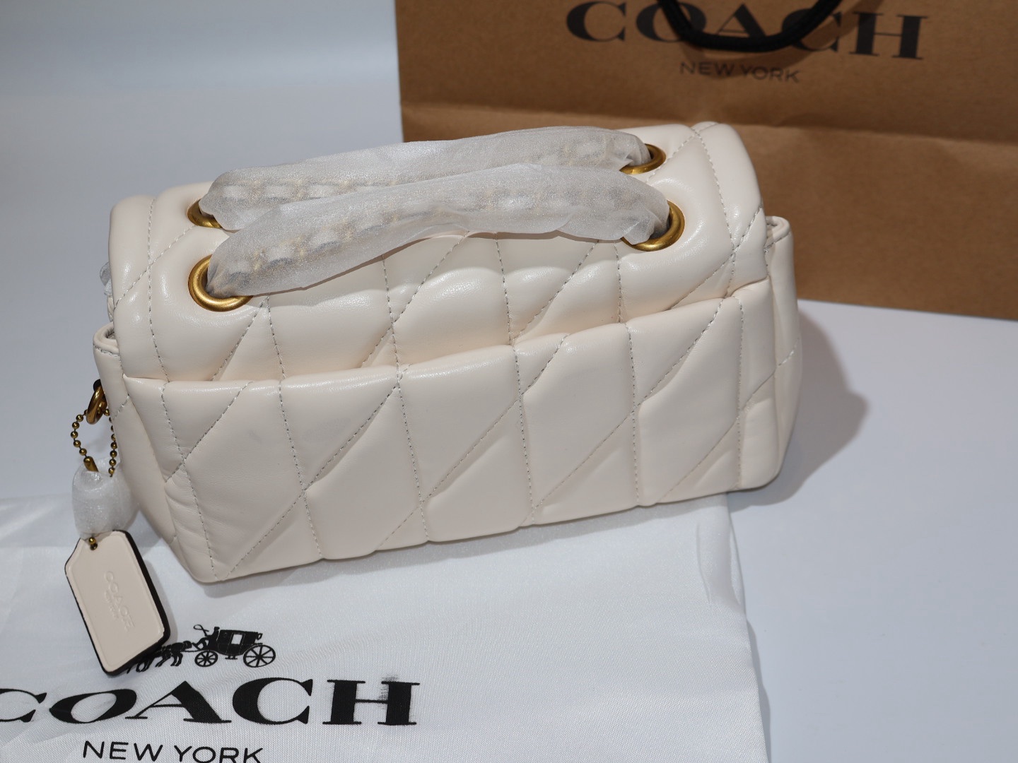 Tabby Shoulder 20 Quilting Coach Bag - white - Image 3